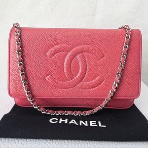CHANEL Pink Quilted Caviar Leather Shoulder Bag with Silver Chain